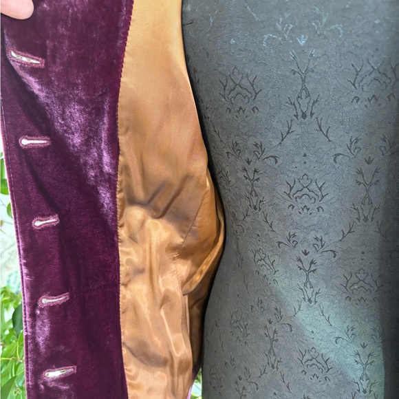 Kuhlman Plum Velvet Jacket Made in Italy - Picture 6 of 11